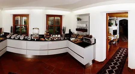 Boutique Loipenhof Лойперсдорф-бай-Фюрстенфельд